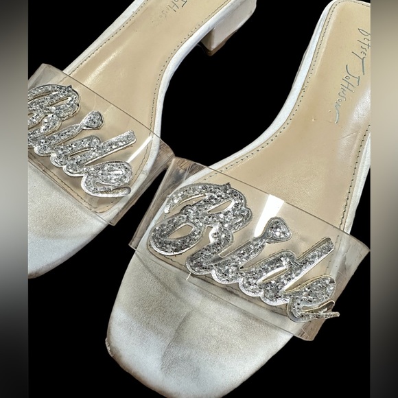 Betsey Johnson bride sandal - Picture 2 of 3
